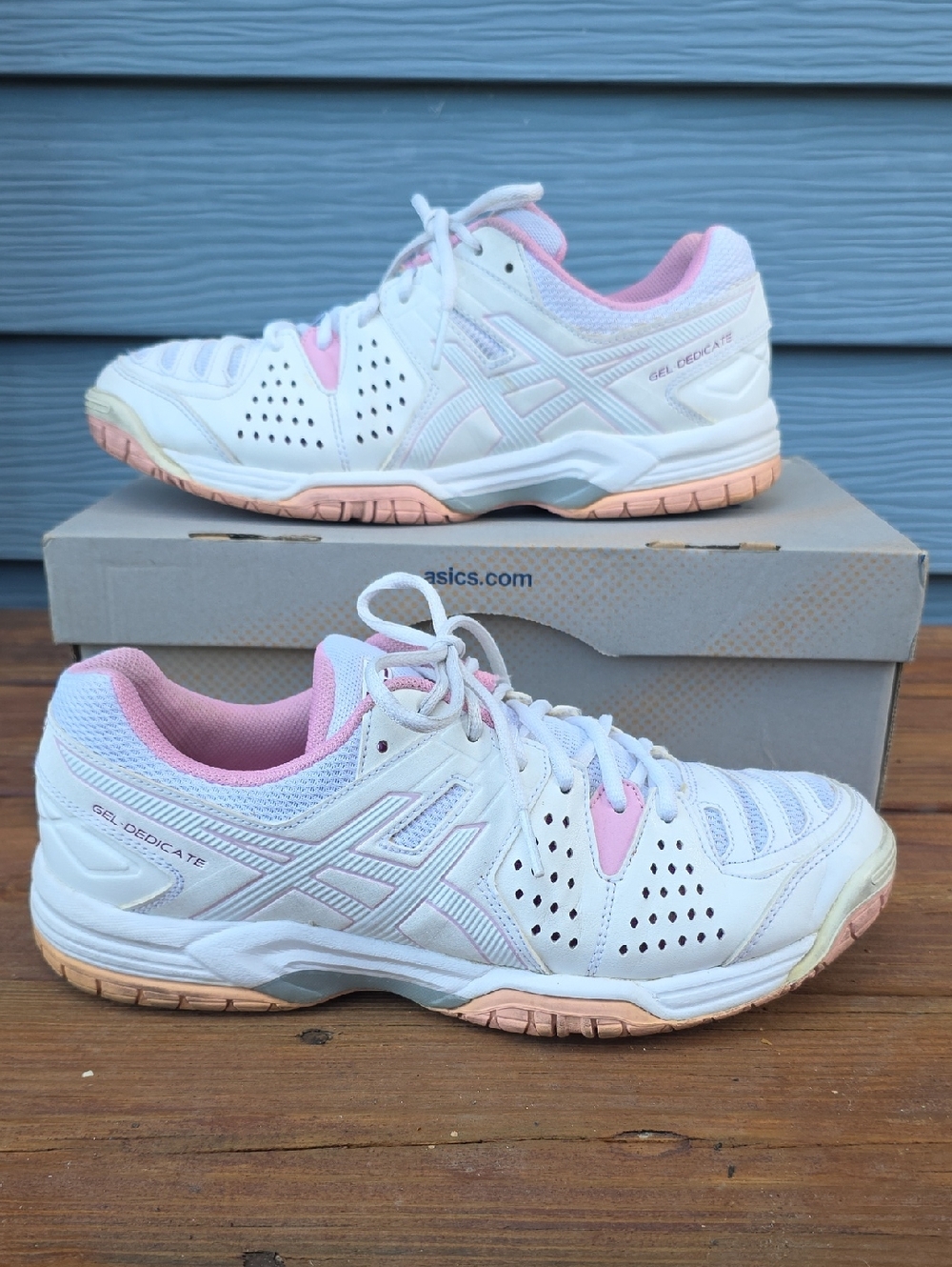 ASICS Gel White and Pink Women's Athletic Tennis Sneakers 9